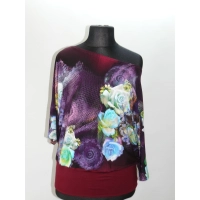 Bluzka bordowa rękaw kimono 3/4 z pięknym deseniem w kremowe róże